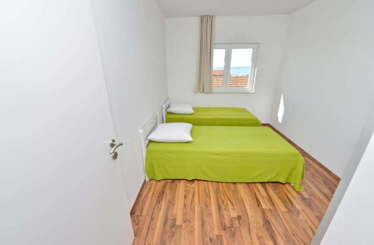 Apartments Verita Pakostane Exterior photo
